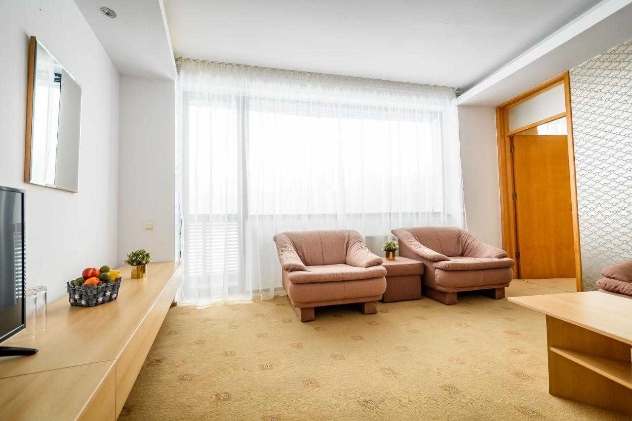 Hotel Andy Km 36 Bucharest Exterior photo